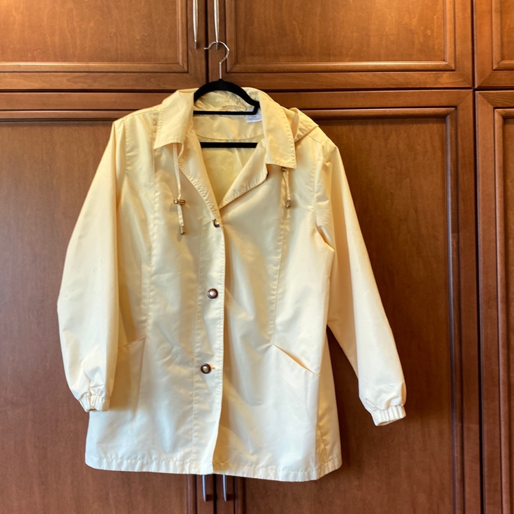 Blair butter yellow rain coat - Picture 3 of 10